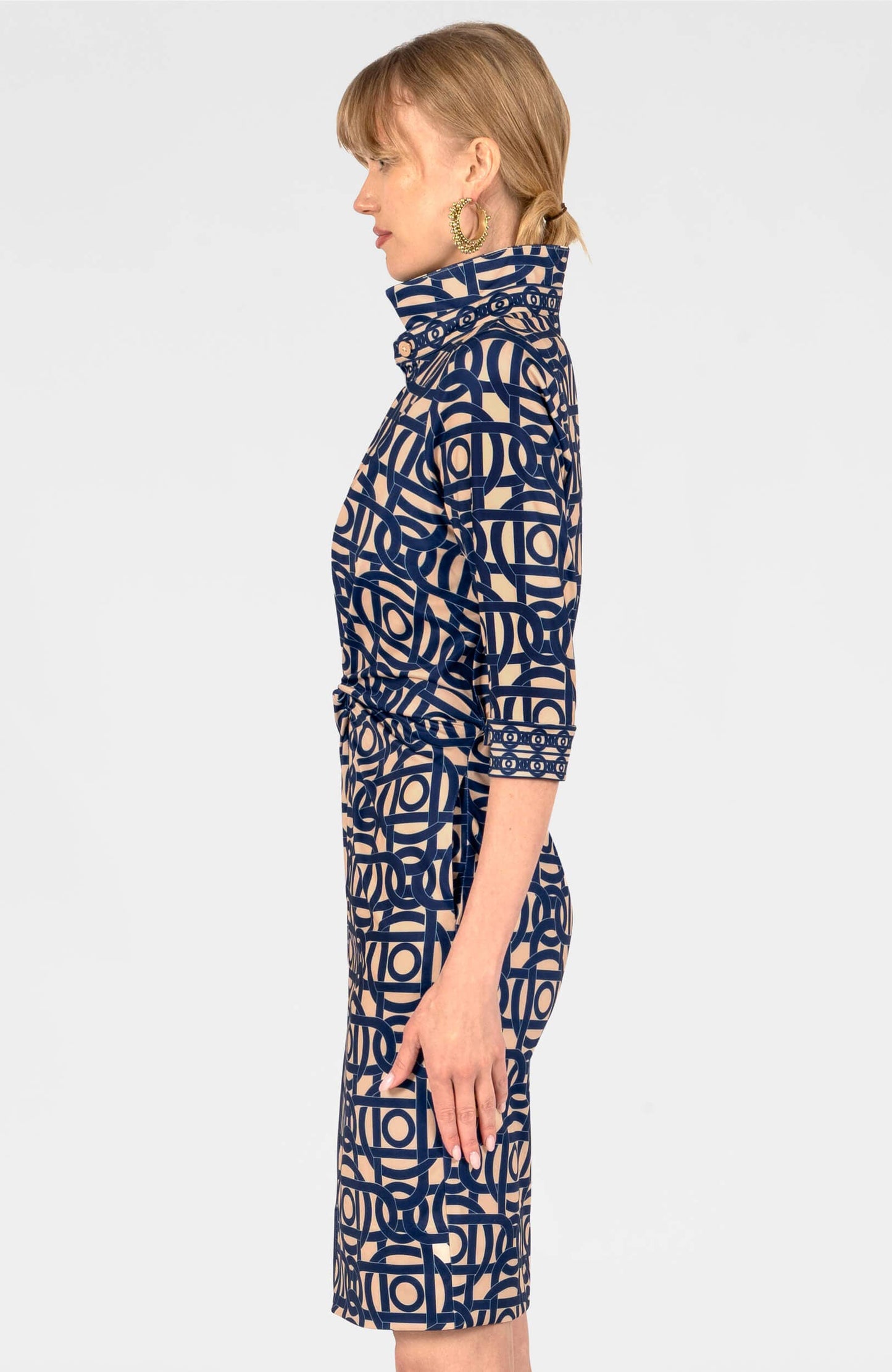 Twist & Shout Dress - Aubazine